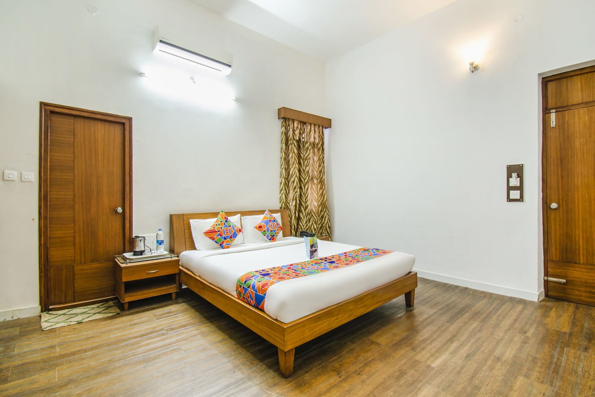 Hotel Kumar'S The White House Mysore Exterior foto